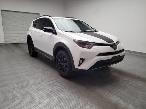 Used 2018 Toyota RAV4 Adventure FWD image 13