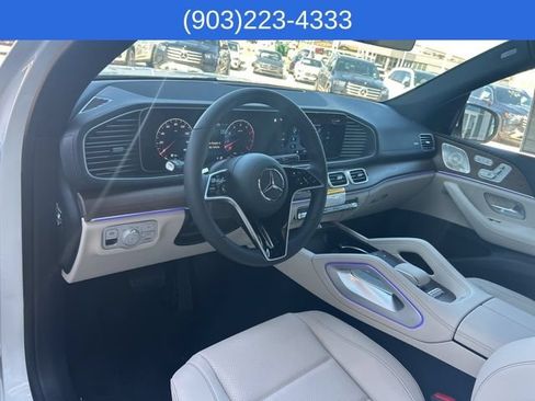 Used 2025 Mercedes-Benz GLS 450 4MATIC image 17