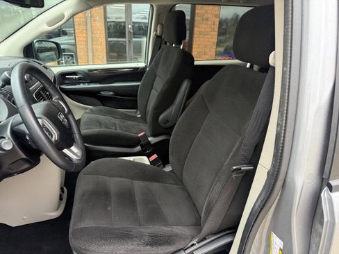 Used 2015 Dodge Grand Caravan SE w/ Quick Order Package 29E SE image 13