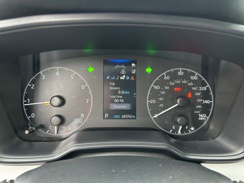 Used 2024 Toyota Corolla SE image 15