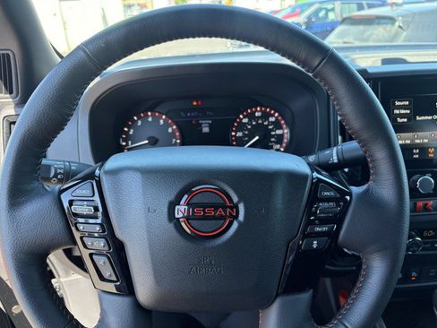 Used 2026 Nissan Frontier PRO-4X AWD/4WD image 28