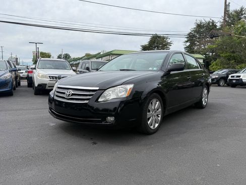 Used 2007 Toyota Avalon XLS FWD image 4