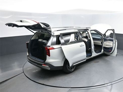 New 2026 Kia Carnival SX image 30