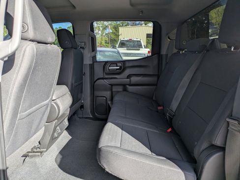 Used 2022 Chevrolet Silverado 1500 Custom RWD image 10