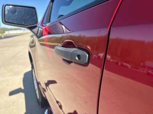 Used 2021 Chevrolet Silverado 1500 Custom AWD/4WD image 11