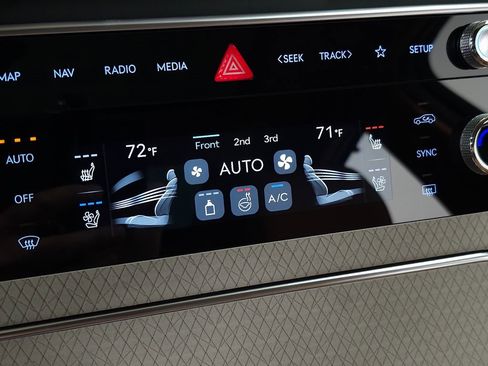 New 2026 Genesis GV80 3.5T Advanced image 32