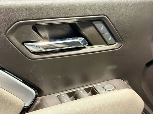 Used 2024 Chevrolet Colorado ZR2 image 17