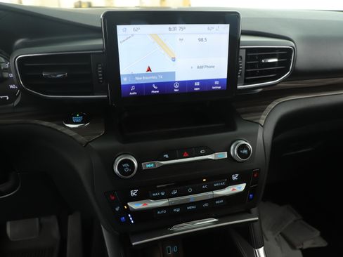 Used 2020 Ford Explorer Limited w/ Class III Trailer Tow Package image 11