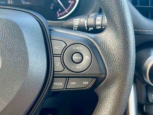 Used 2024 Toyota RAV4 XLE image 23