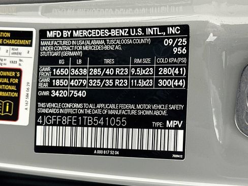 Used 2026 Mercedes-Benz GLS 580 4MATIC image 36