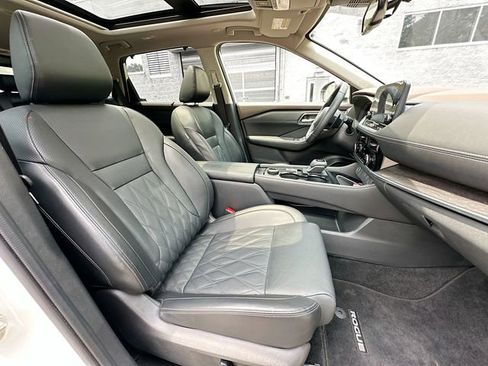 Certified 2023 Nissan Rogue Platinum w/ Platinum Premium Package image 30