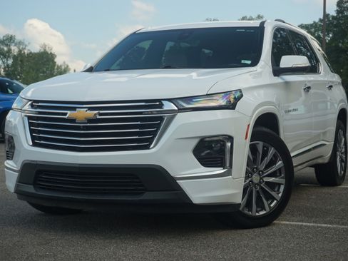 Used 2022 Chevrolet Traverse Premier image 4