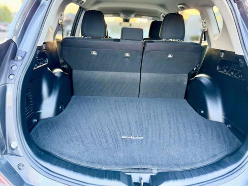 Used 2017 Toyota RAV4 LE w/ Carpet Mat Package FWD image 24