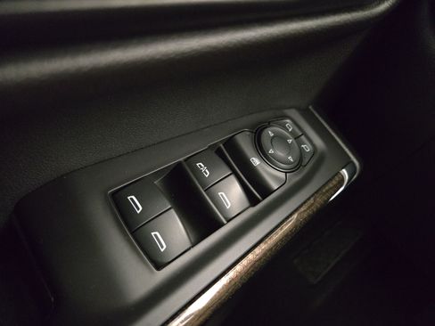 Used 2020 Chevrolet Silverado 1500 LT w/ All-Star Edition AWD/4WD image 29