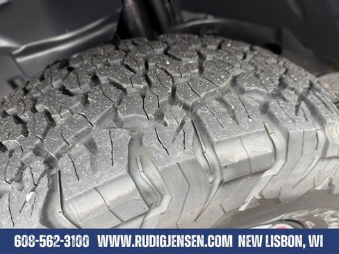 Used 2021 Jeep Wrangler Unlimited Rubicon w/ Dual Top Group AWD/4WD image 28