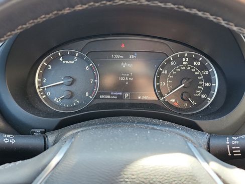 Used 2021 INFINITI QX50 Luxe w/ Accent Package image 17