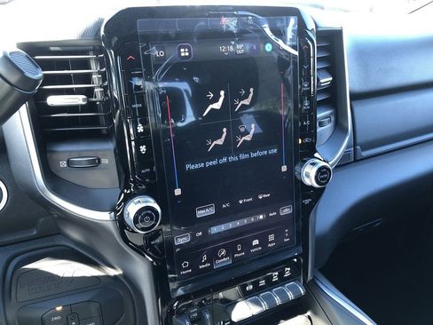 New 2026 RAM 2500 Big Horn AWD/4WD image 22