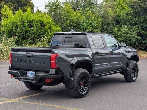 Used 2025 Toyota Tacoma TRD Pro AWD/4WD image 47