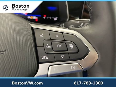 New 2026 Volkswagen Jetta SE FWD image 17