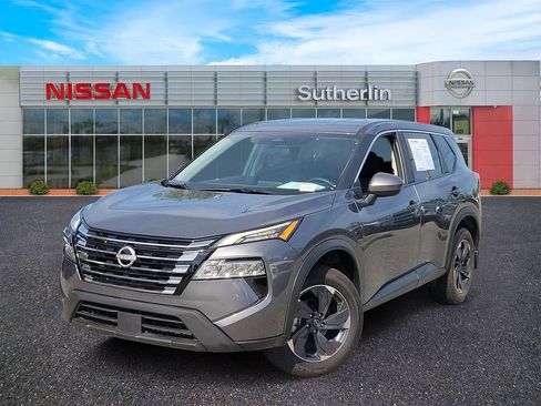 Certified 2026 Nissan Rogue SV FWD image 1