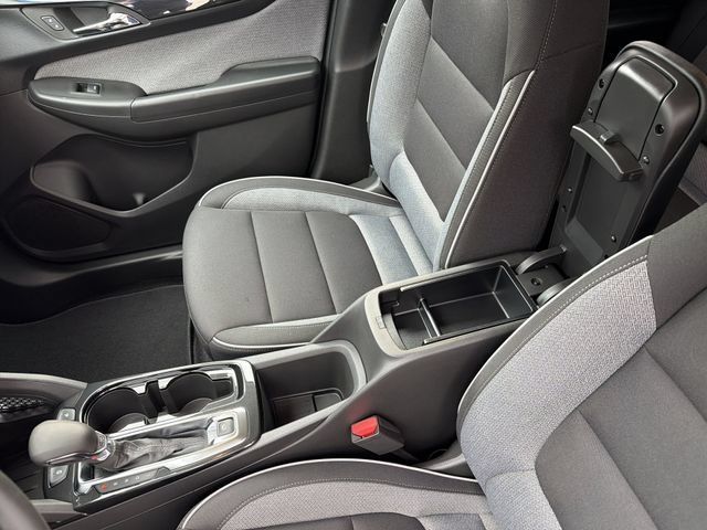 New 2026 Chevrolet TrailBlazer LT w/ LT Cold Weather Package FWD image 21