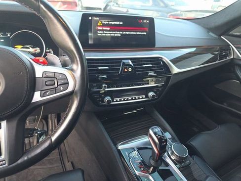 Used 2019 BMW M5 Base image 5