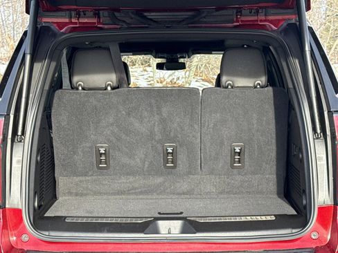 Used 2021 Chevrolet Tahoe Z71 w/ Z71 Signature Package image 15