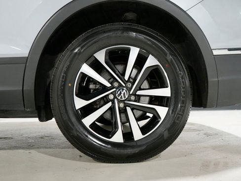 Used 2024 Volkswagen Tiguan S image 33