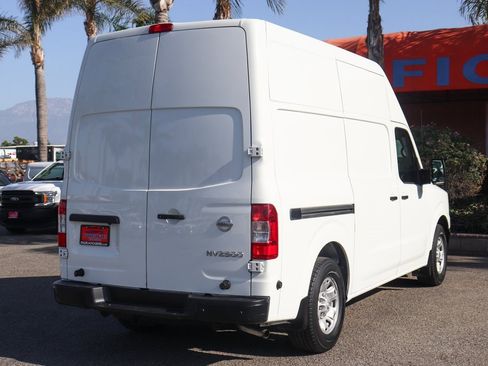 Used 2018 Nissan NV 2500 SV w/ Navigation Package image 9