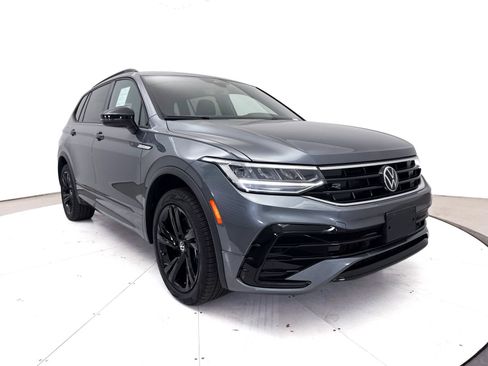 Used 2024 Volkswagen Tiguan SE R-Line AWD/4WD image 12