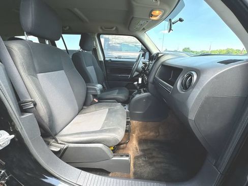 Used 2014 Jeep Patriot Sport w/ Power Value Group AWD/4WD image 25
