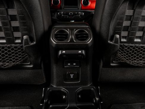 Used 2021 Jeep Gladiator Rubicon AWD/4WD image 21