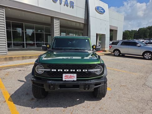 Used 2024 Ford Bronco Wildtrak AWD/4WD image 2
