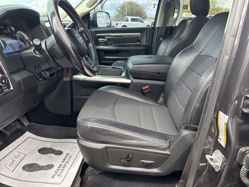 Used 2018 RAM 2500 Big Horn w/ Sport Appearance Group AWD/4WD image 17