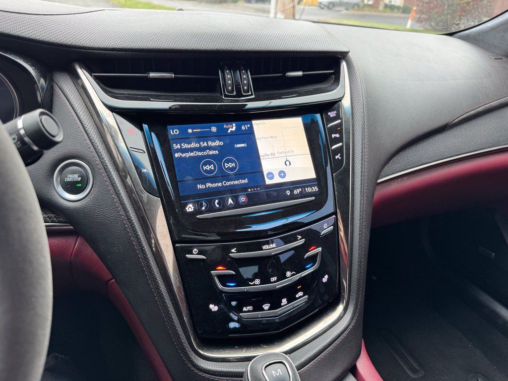 Used 2018 Cadillac CTS V RWD image 15