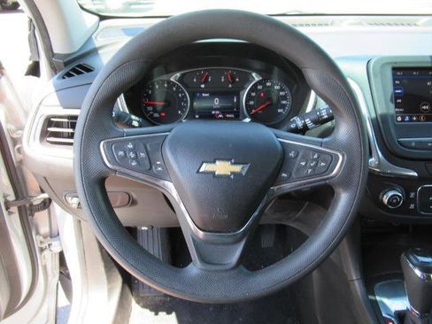 Used 2020 Chevrolet Equinox LT image 19