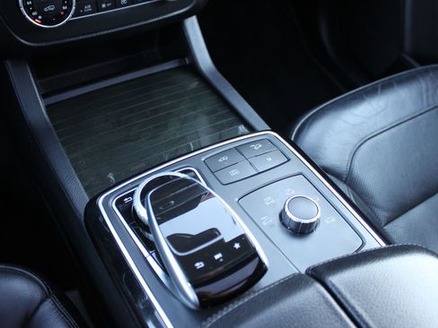 Used 2019 Mercedes-Benz GLS 550 4MATIC SUV image 20