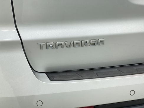 Used 2017 Chevrolet Traverse LT AWD/4WD image 39