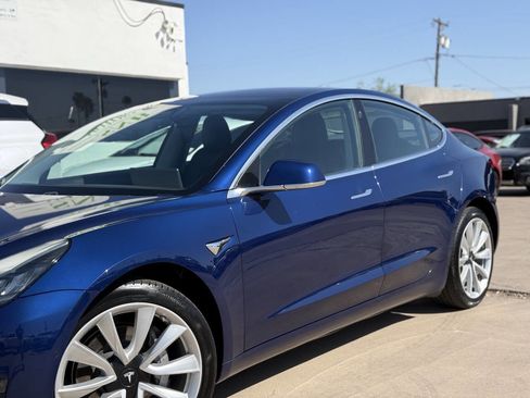 Used 2018 Tesla Model 3 Long Range RWD image 8