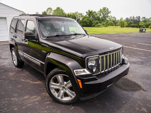 Used 2012 Jeep Liberty Limited Jet image 30