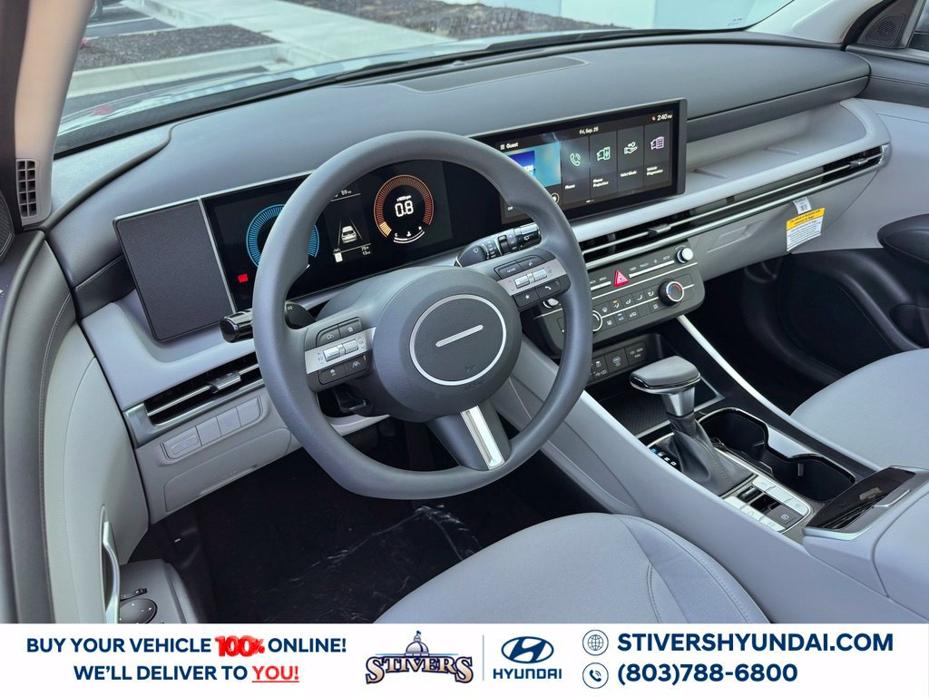 New 2026 Hyundai Tucson SE w/ Tow & Go Package FWD image 3