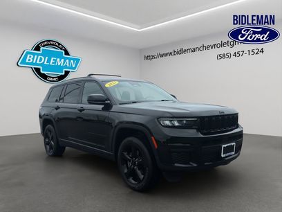 Used 2023 Jeep Grand Cherokee L Laredo