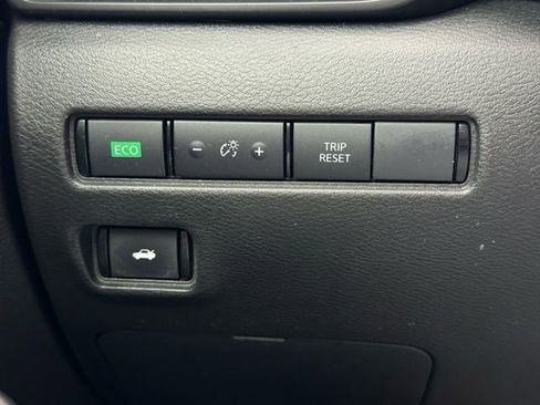 Certified 2024 Nissan Sentra S image 27