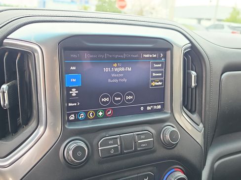 Used 2019 Chevrolet Silverado 1500 RST w/ All-Star Edition RWD image 24