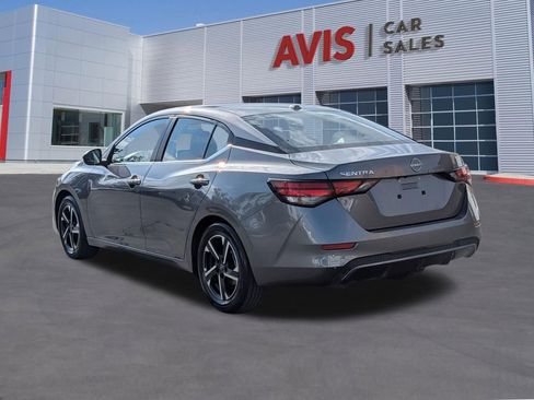 Used 2025 Nissan Sentra SV image 9
