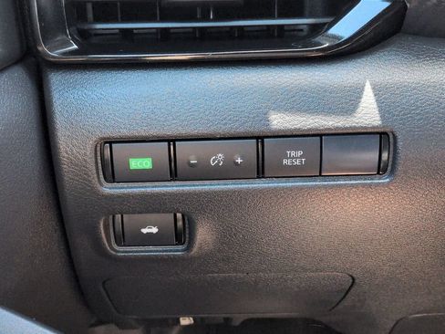 Used 2024 Nissan Sentra SV w/ All-Weather Package FWD image 22