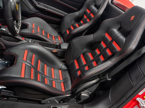 Used 2017 Ferrari 488 Spider RWD image 23