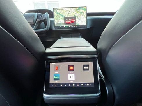 Used 2021 Tesla Model S Plaid image 31