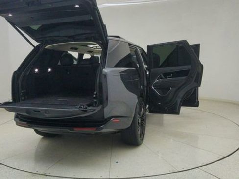 Used 2023 Land Rover Range Rover SE image 74