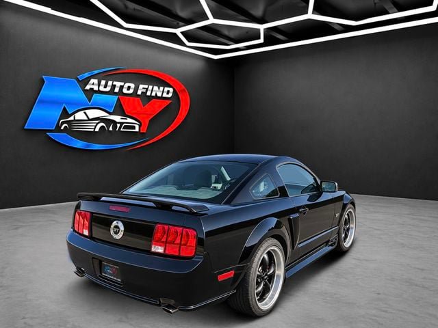 Used 2005 Ford Mustang GT RWD image 15